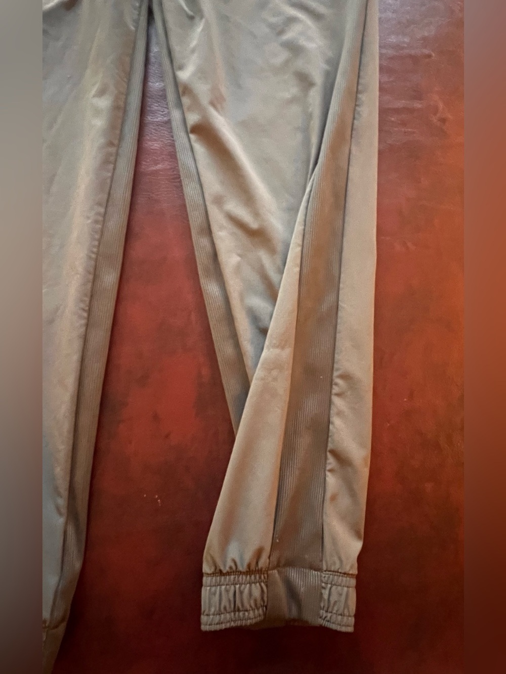 Athleta Brooklyn Joggers, Olive Green Size 12 - Picture 3 of 11